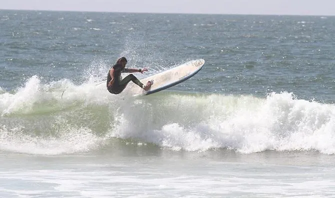 Hotel De La Pomme De Pin 2*